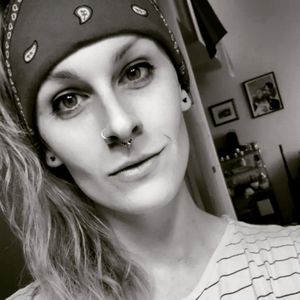 Meet your Posher, Jade